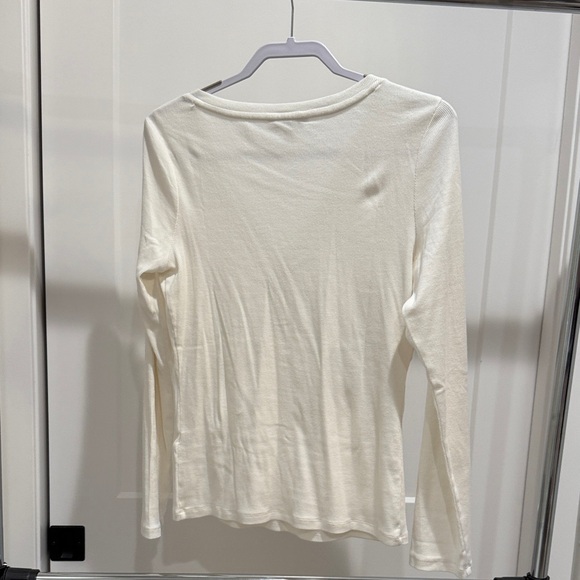 Banana Republic Cream Long Sleeve Tee - Picture 3 of 3